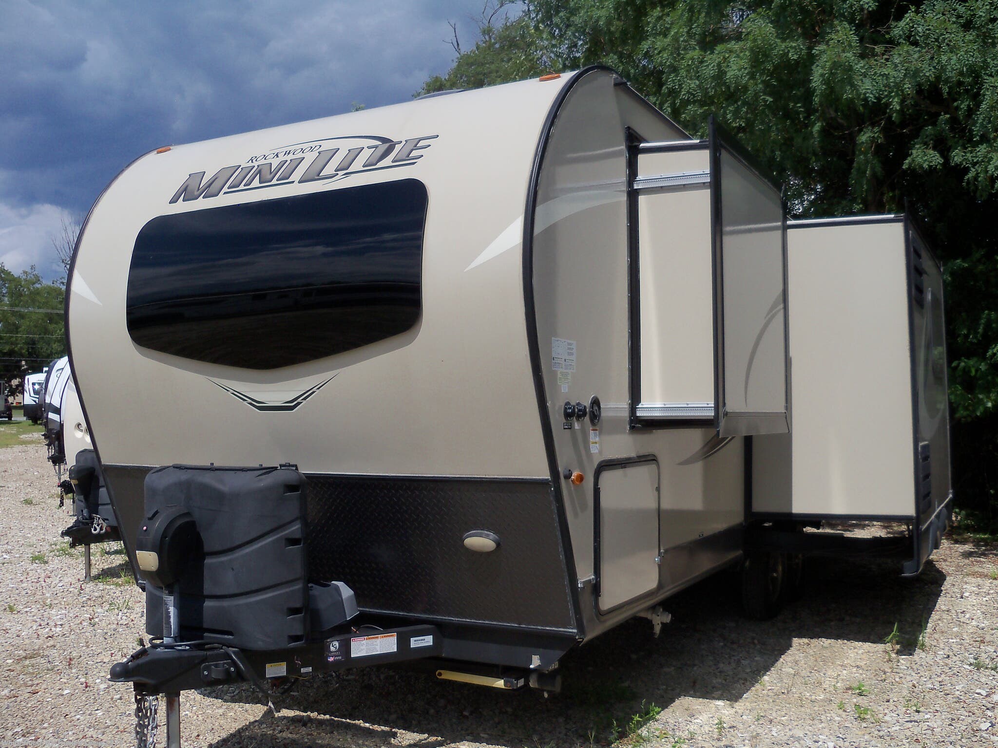 Used 2020 Forest River Rockwood Mini Lite 2511S Double Slide, Large Rear Bath available in Williamstown, New Jersey