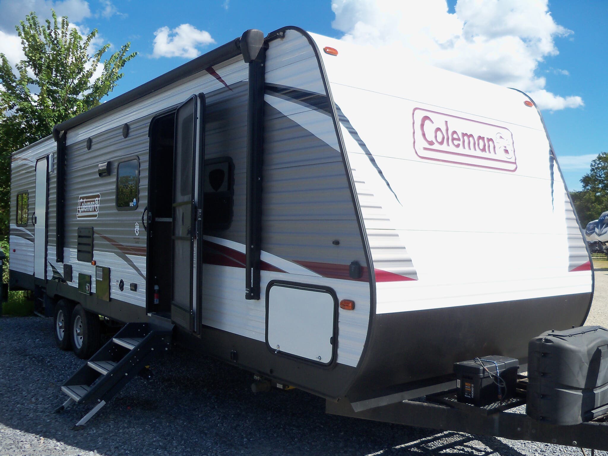 Used 2019 Dutchmen Coleman Lantern 300TQ available in Williamstown, New Jersey