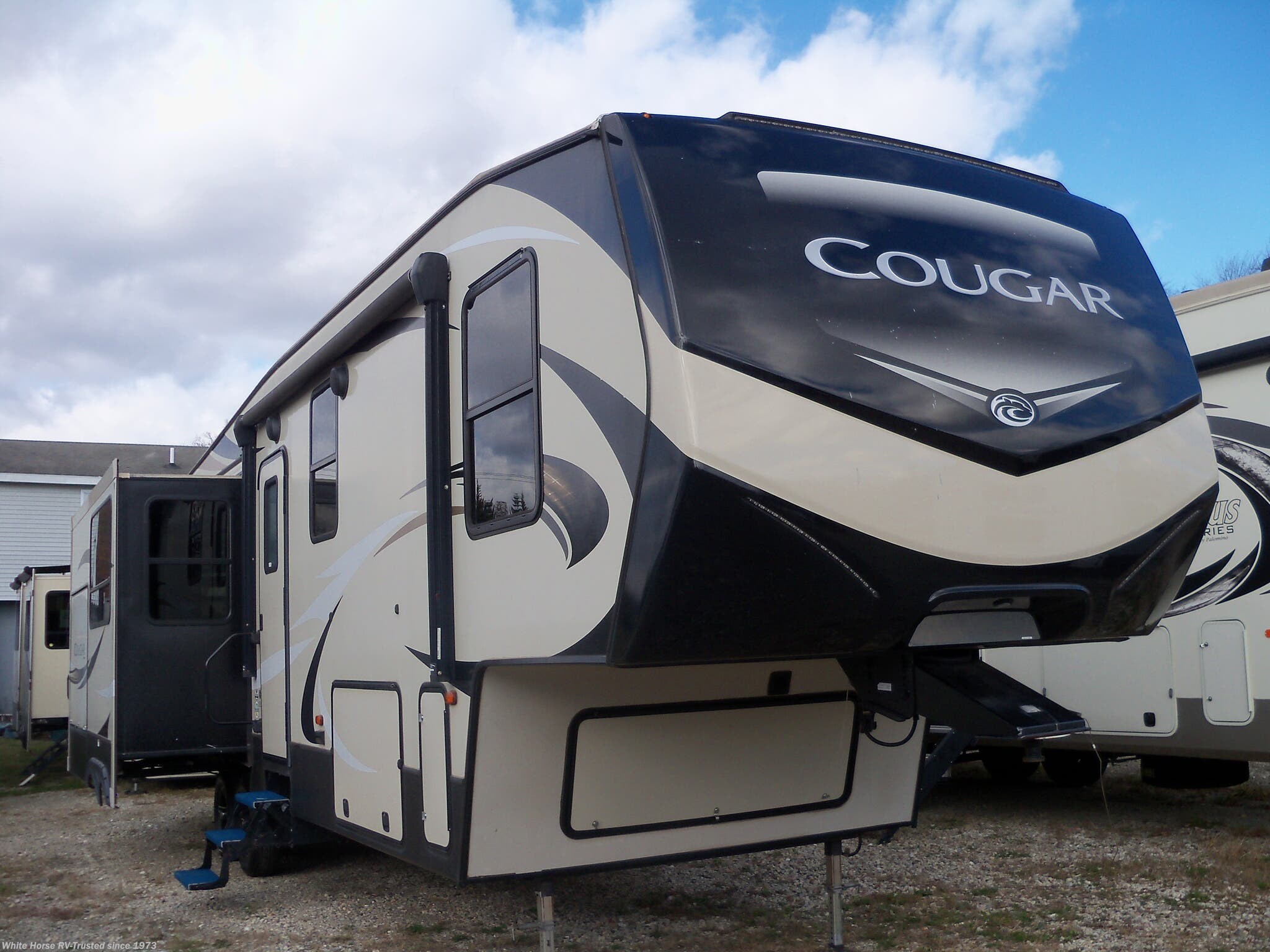 Used 2018 Keystone Cougar 338RLK available in Williamstown, New Jersey