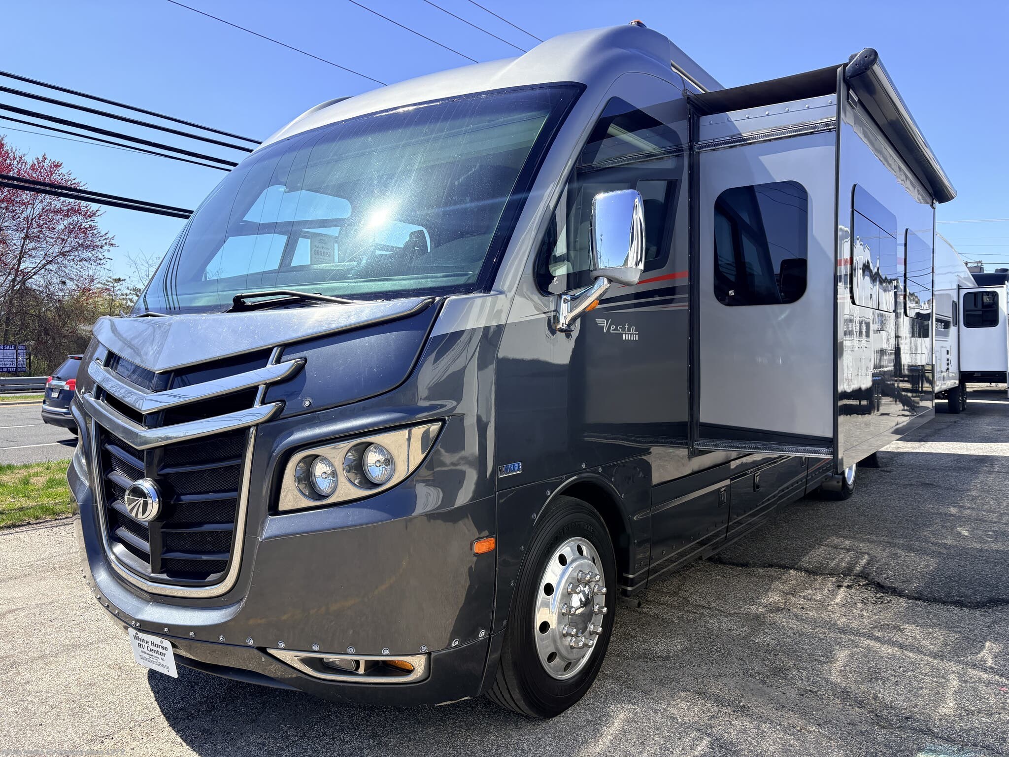 Used 2011 Monaco RV Vesta 32PBS available in Williamstown, New Jersey
