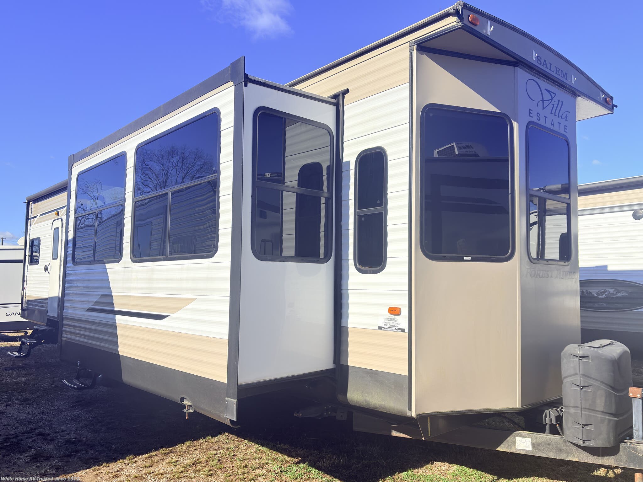 Used 2019 Forest River Salem Villa Estate 393FLT available in Williamstown, New Jersey