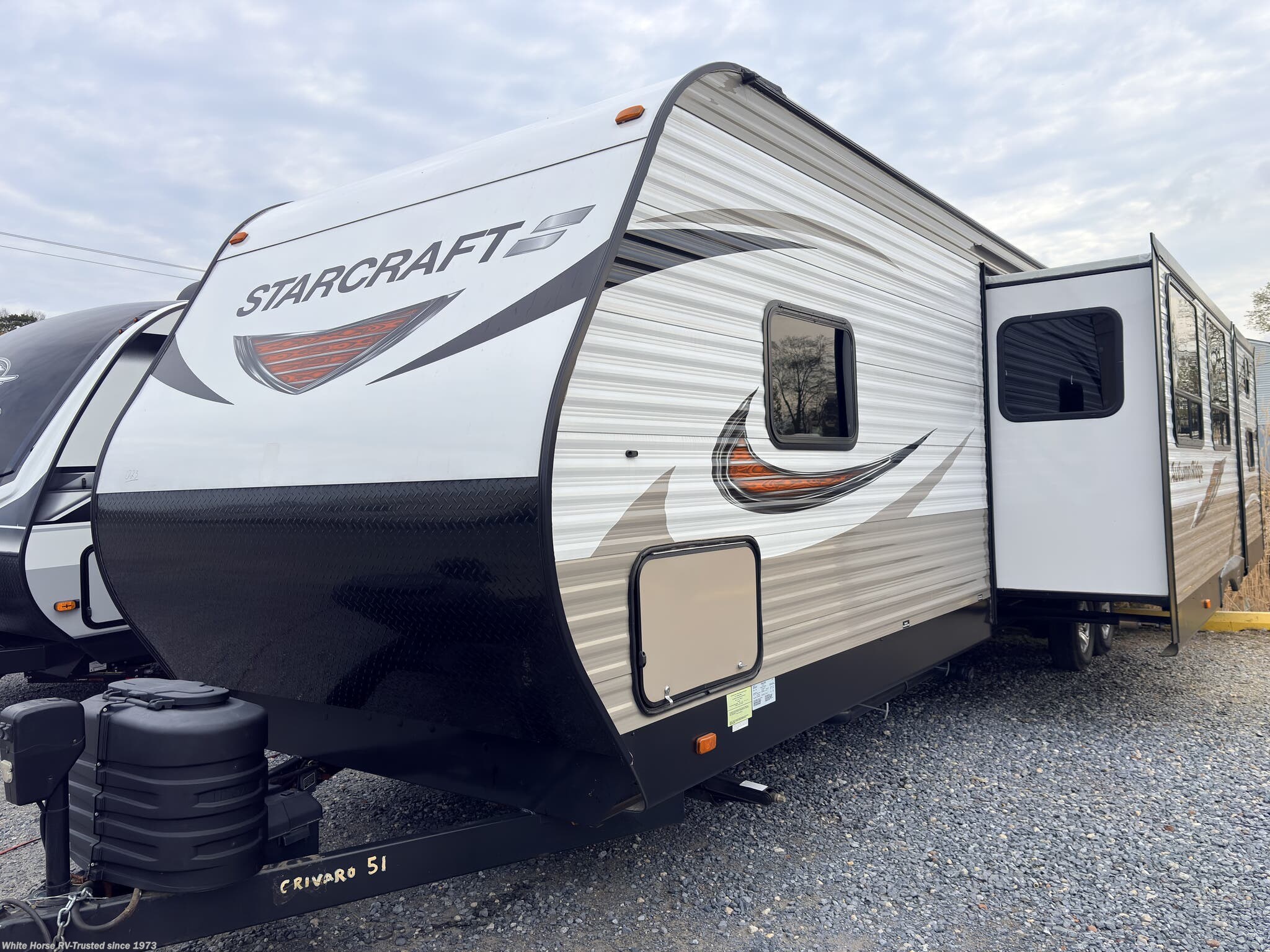 Used 2018 Starcraft Autumn Ridge 339BHTS available in Williamstown, New Jersey