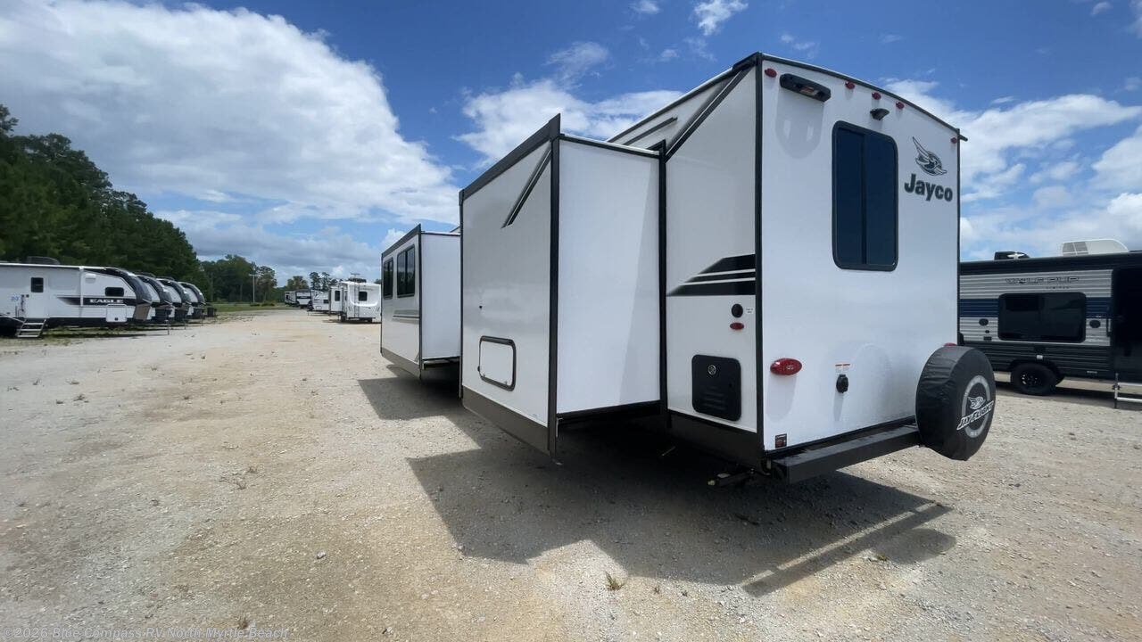 New 2026 Jayco Jay Flight SLX 380DQS available in Longs, South Carolina