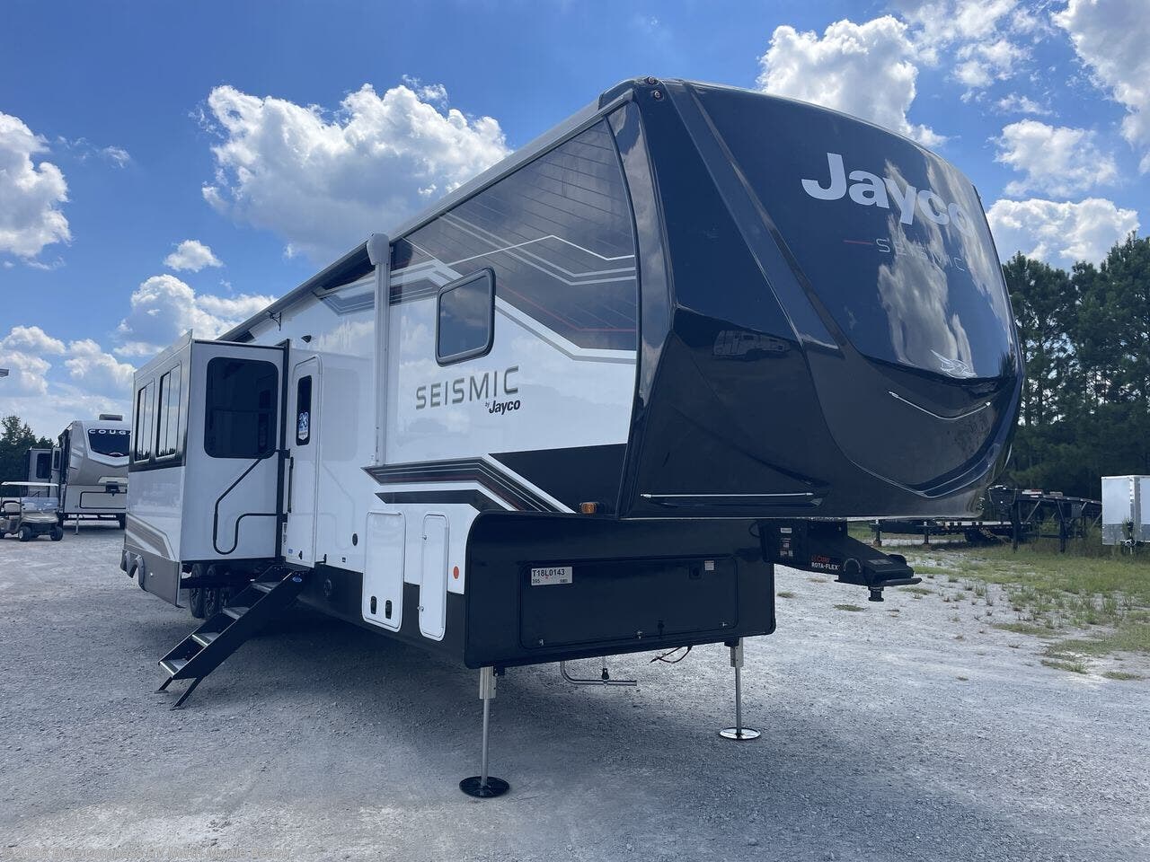 New 2026 Jayco Seismic 395 available in Longs, South Carolina