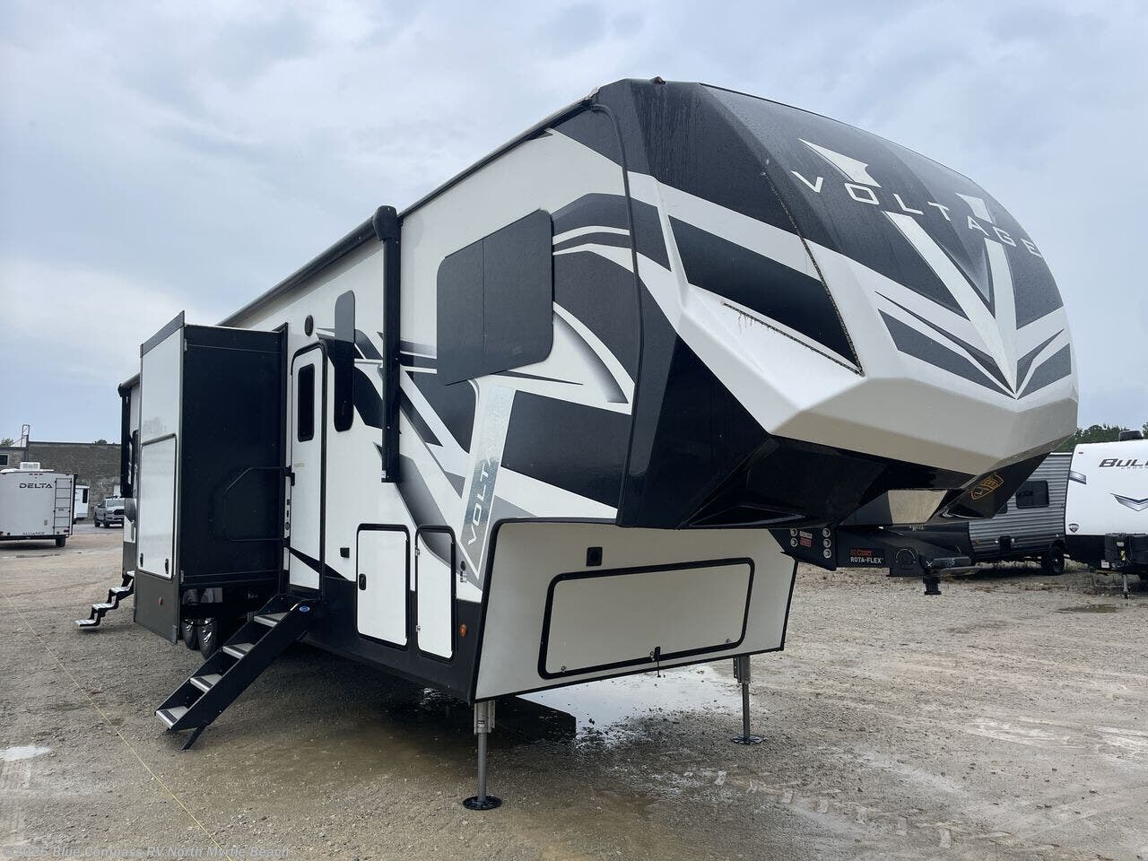 Used 2022 Dutchmen Voltage 4145 available in Longs, South Carolina