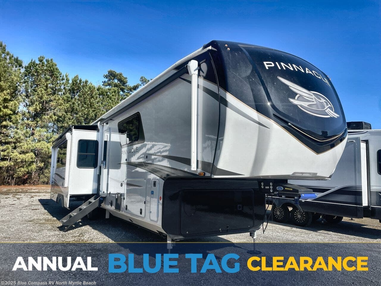 New 2025 Jayco Pinnacle 38FBRK available in Longs, South Carolina