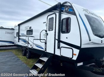 New 2024 Coachmen Freedom Express Ultra Lite 298FDS available in Bradenton, Florida