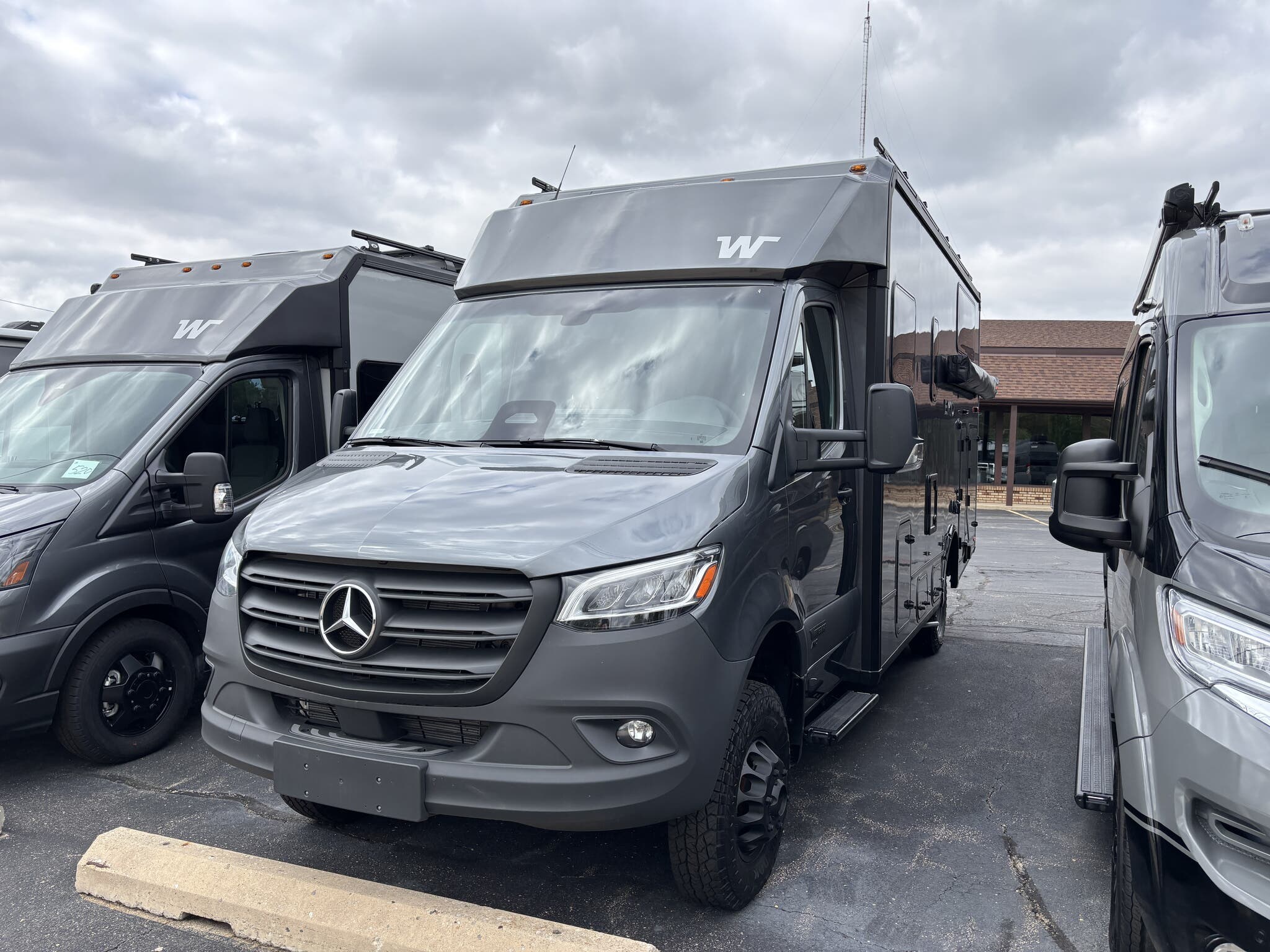 New 2026 Winnebago Ekko Sprinter 23B available in Rockford, Illinois
