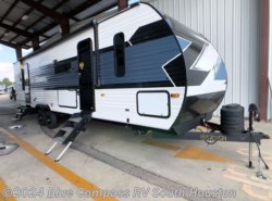 New 2025 CrossRoads Zinger 320FB available in Alvin, Texas