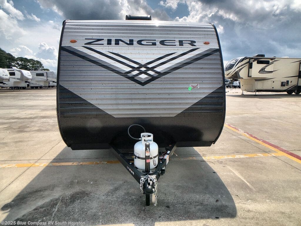 New 2026 CrossRoads Zinger Lite 12BH available in Alvin, Texas