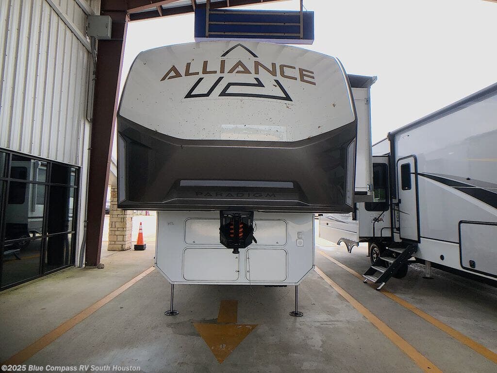 New 2025 Alliance RV Paradigm 340RL available in Alvin, Texas