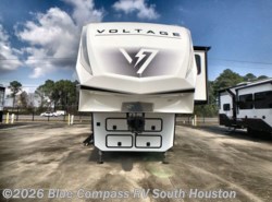 New 2026 Dutchmen Voltage V-Series 4250 available in Alvin, Texas