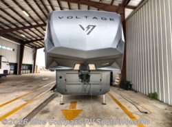New 2026 Dutchmen Voltage V-Series 3600 available in Alvin, Texas