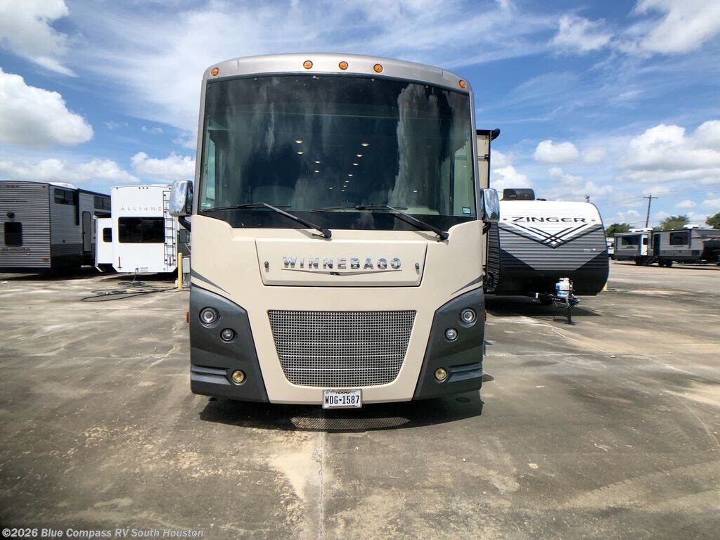 Used 2022 Winnebago Vista 32M available in Alvin, Texas