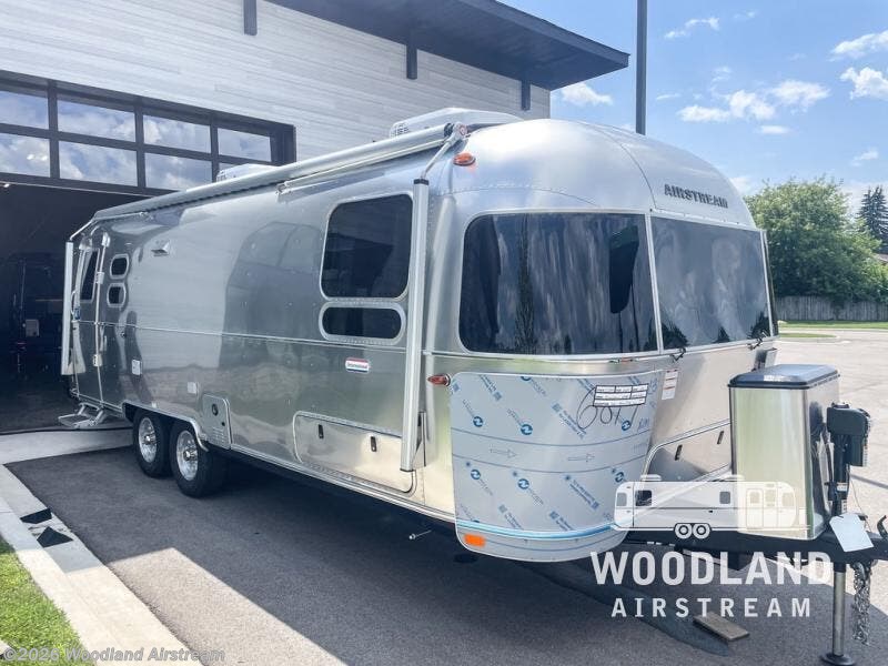 New 2025 Airstream International 27FB Twin available in Grand Rapids, Michigan