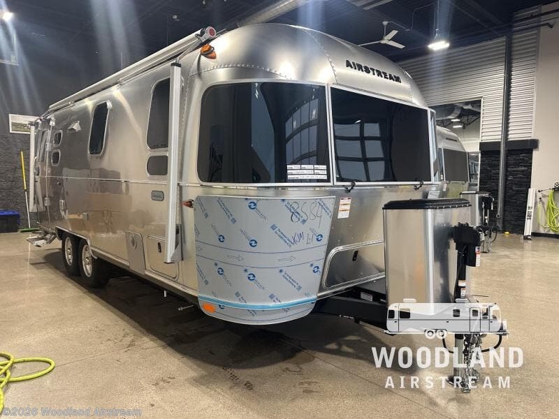 New 2026 Airstream Globetrotter 25FB Twin available in Grand Rapids, Michigan