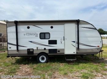 Used 2017 Forest River Wildwood X-Lite FSX 196BH available in Smyrna, Delaware