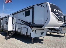 New 2024 CrossRoads Cruiser Aire CR36BL available in Bunker Hill, Indiana