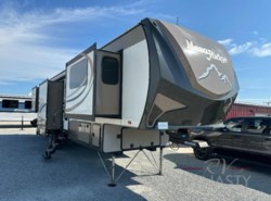 Used 2017 Highland Ridge Mesa Ridge MF376FBH available in Bunker Hill, Indiana