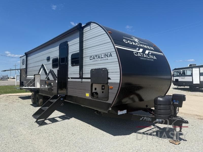 New 2027 Coachmen Catalina Legacy Edition 323BHDSCK available in Bunker Hill, Indiana
