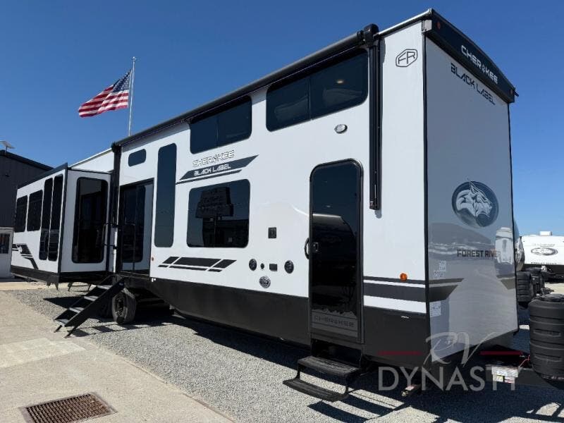 New 2026 Forest River Cherokee Timberwolf Black Label 39JMBL available in Bunker Hill, Indiana