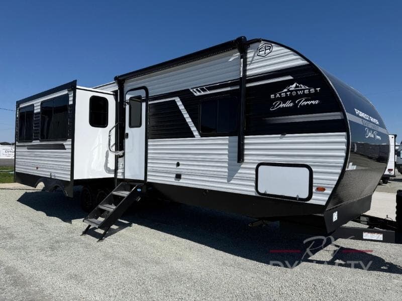 New 2026 East to West Della Terra 272RL available in Bunker Hill, Indiana