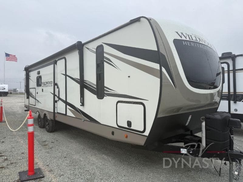 Used 2022 Forest River Wildwood Heritage Glen 273RL available in Bunker Hill, Indiana