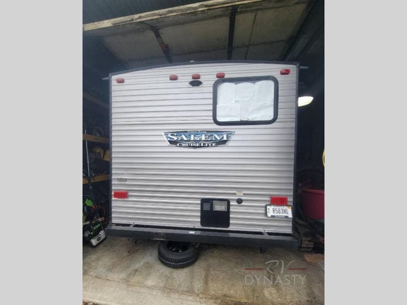 Used 2021 Forest River Salem Cruise Lite 19DBXL available in Bunker Hill, Indiana