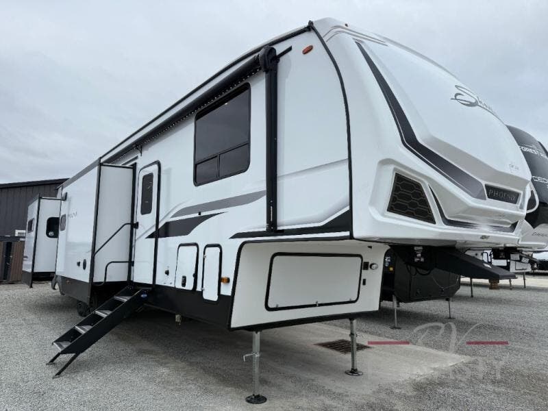 New 2026 Shasta Phoenix 370BAF available in Bunker Hill, Indiana
