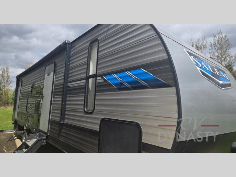 Used 2020 Forest River Salem 26DBUD available in Bunker Hill, Indiana