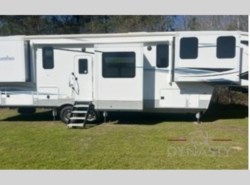 Used 2022 Palomino Columbus 388FK available in Bunker Hill, Indiana