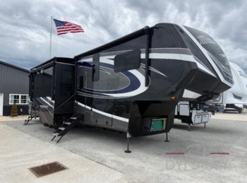 Used 2023 Grand Design Momentum 397THS available in Bunker Hill, Indiana