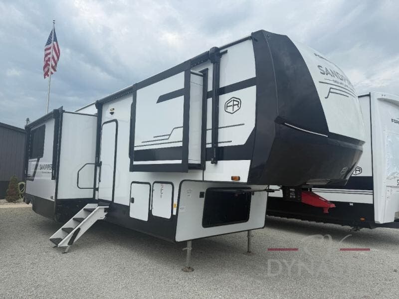 New 2027 Forest River Sandpiper 3710HBFB available in Bunker Hill, Indiana