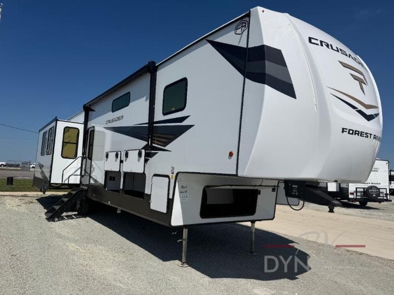 New 2027 Prime Time Crusader BONUS38 available in Bunker Hill, Indiana