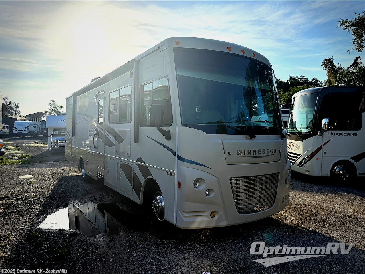 Used 2017 Winnebago Vista 31BE available in Zephyrhills, Florida