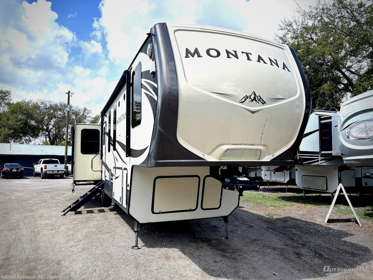 Used 2017 Keystone Montana 3950BR available in Zephyrhills, Florida