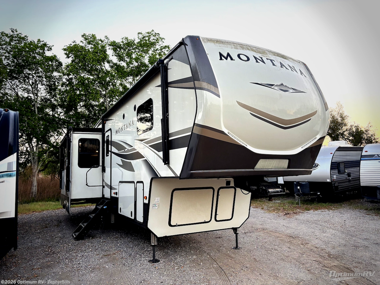 Used 2020 Keystone Montana 3121RL available in Zephyrhills, Florida