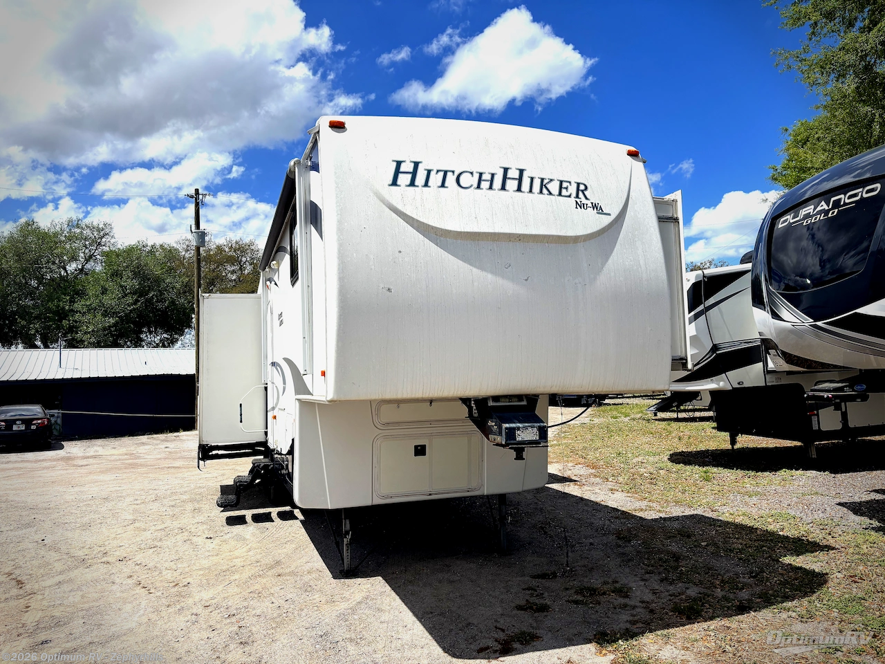 Used 2011 Nu-Wa Hitchhiker Discover America 300 FK available in Zephyrhills, Florida