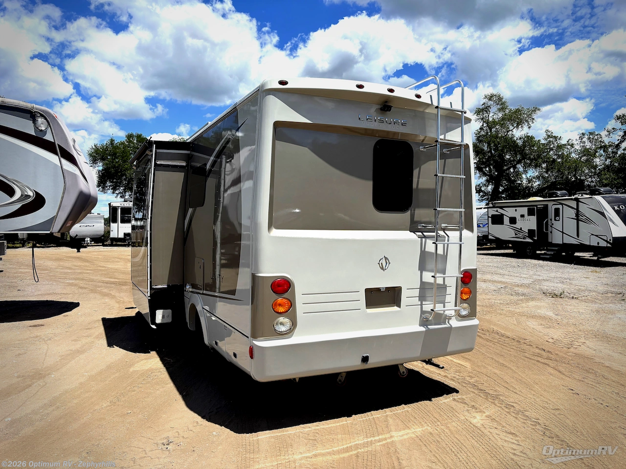 Used 2015 Leisure Travel Unity U24MB available in Zephyrhills, Florida