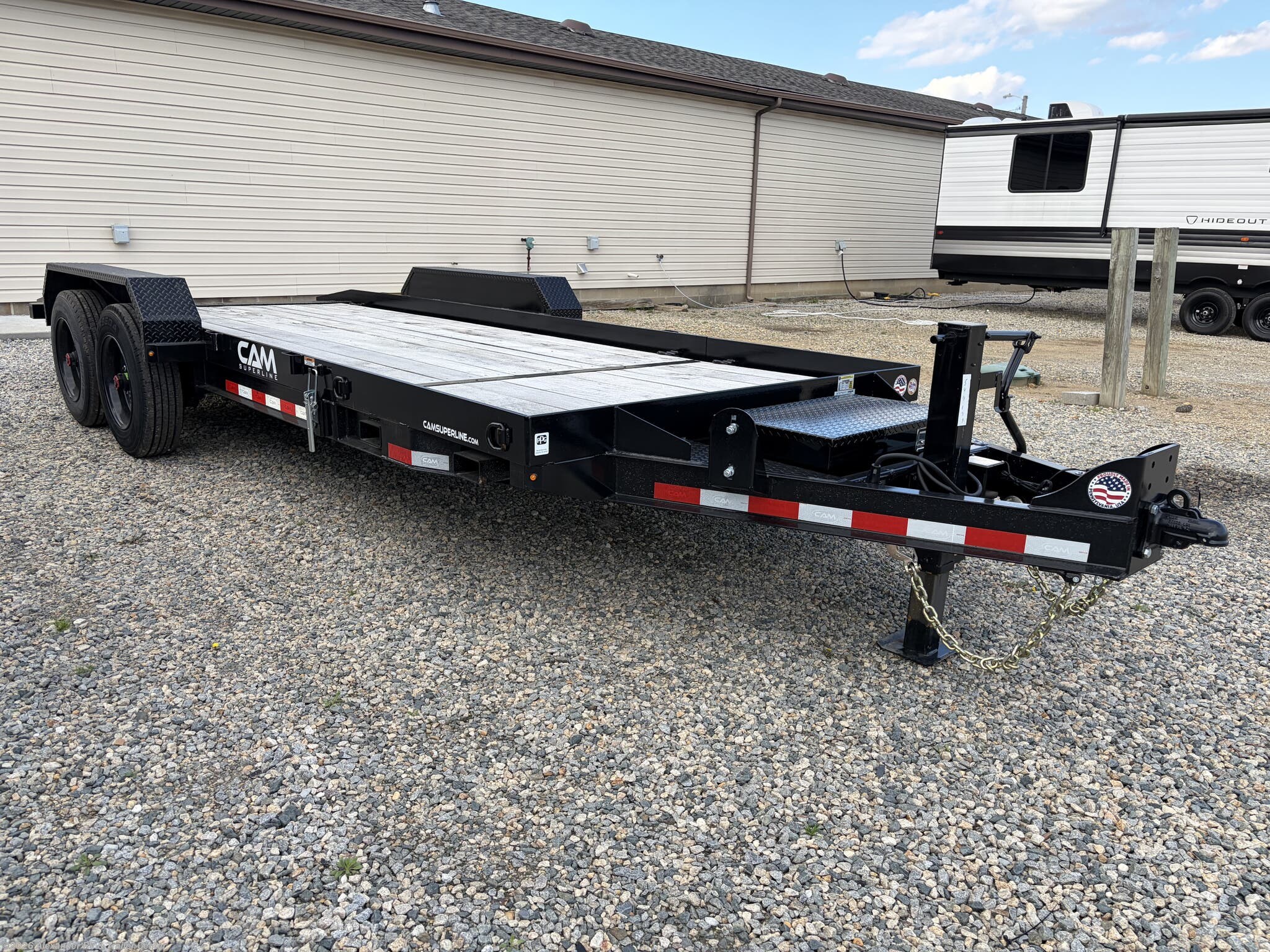 New 2026 CAM Superline  19' (15+4) Split Tilt  17,600 GVWR available in Clayton, Delaware