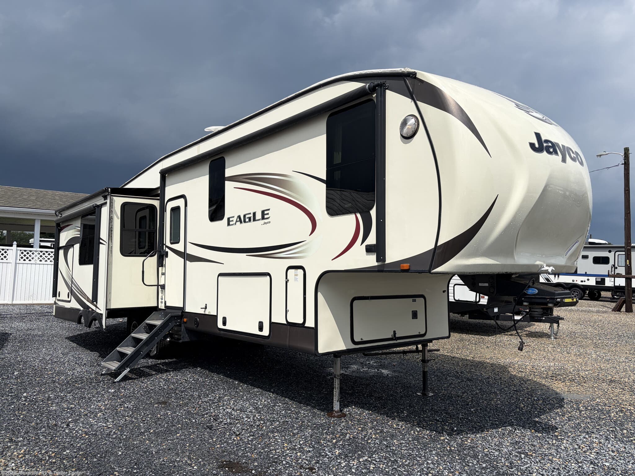 Used 2016 Jayco Eagle 317RLOK available in Clayton, Delaware