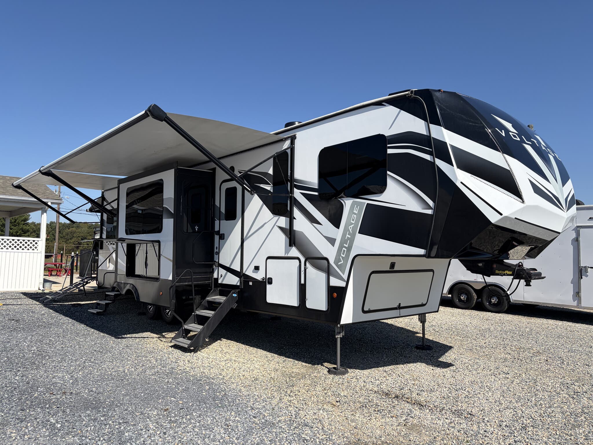 Used 2021 Dutchmen Voltage 3615 available in Clayton, Delaware