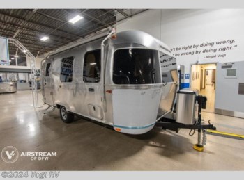 New 2022 Airstream Caravel 22FB available in Fort Worth, Texas