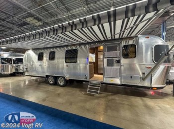 New 2024 Airstream Classic 33FB Twin available in Fort Worth, Texas