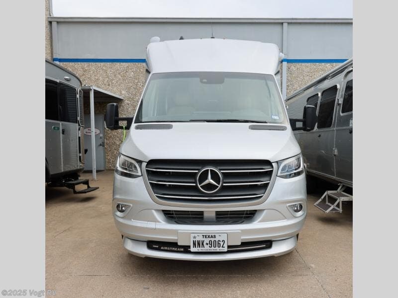 Used 2021  Airstream Atlas TOMMY BAHAMA by Airstream from Vogt RV in Fort Worth, TX