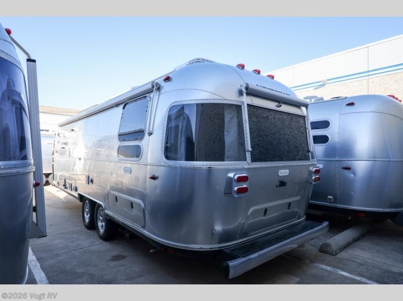 New 2026  Airstream Flying Cloud 28RB Twin by Airstream from Vogt RV in Fort Worth, TX