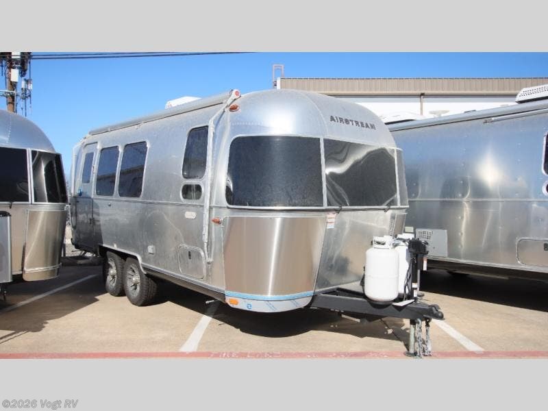 New 2026  Airstream Trade Wind 23FBQ by Airstream from Vogt RV in Fort Worth, TX