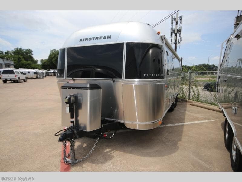 Used 2023  Airstream Pottery Barn Special Edition 28RBQ by Airstream from Vogt RV in Fort Worth, TX