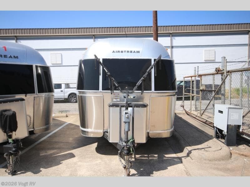 Used 2019  Airstream Sport 22FB by Airstream from Vogt RV in Fort Worth, TX