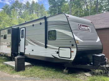 Used 2018 Dutchmen Coleman Lantern 337BH available in East Wakefield, New Hampshire